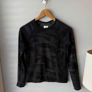 Athleta Girl Black Camo Long Sleeve Top